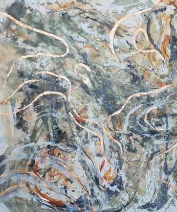 A large painting of a seaweed in a rockpool with metallic copper, ochre, khaki, burnt orange, pale terracotta, beige, black and white.