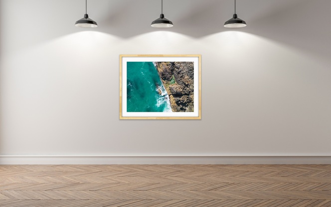 This original photograph is printed professionally on archival paper, the print has a flat finish and is very detailed and looks amazingly vivid showcasing all the natural colours of the Australian coastline.