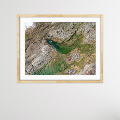 This original photograph is printed professionally on archival paper, the print has a flat finish and is very detailed and looks amazingly vivid showcasing all the natural colours of the Australian coastline.