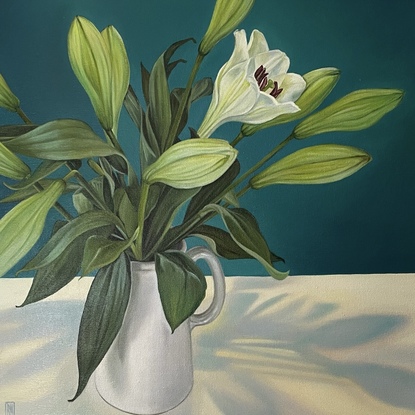 A square canvas frames a large bunch of white lilies which sit in a white jug on a white table.  Lit from above, bluish shadows fan out on the table below.  The background is painted in a strong peacock blue.