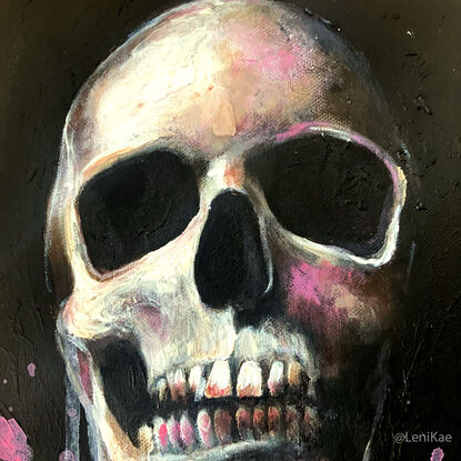 A modern painting of a skull, buy Sydney artist Leni Kae. 