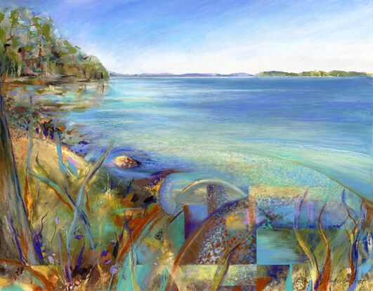 View of the south side shores of Wangi Wangi Point Lake Macquarie NSW. A segmented representation of the shoreline.