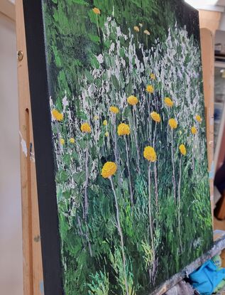 A natural arrangement of the Billy Buttons.