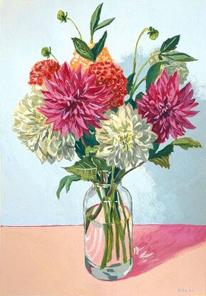 White and pink flowers in glass vase