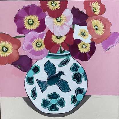 Patterned vase and poppies