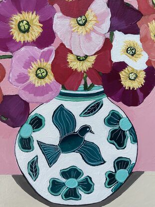 Patterned vase and poppies