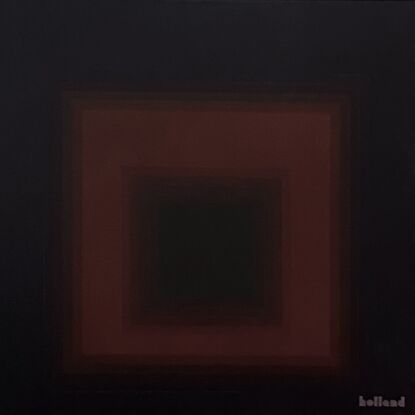 Concentric coloured dark squares