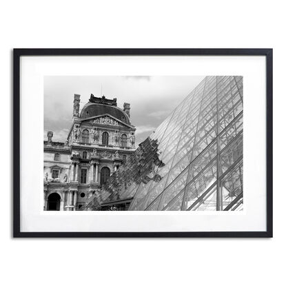 Black and white photograph of Paris streetscene