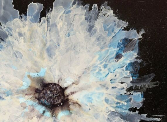 Alcohol ink blown skilfully with an air compressor to make delicate white leaves with white ink and diamond blue interference ink to form a delicate flower.  