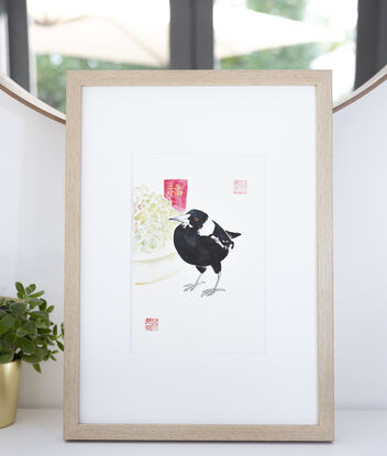 Magpie, succulent, and Chinese character