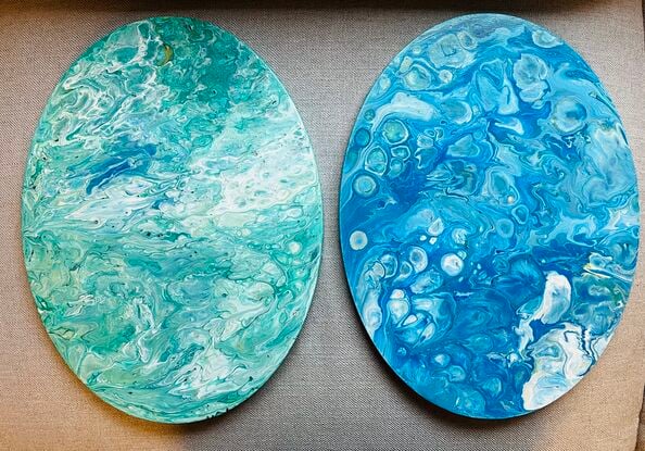 Elemental pieces of the earth and ocean, a connectedness to nature and our truest being.

Size is for each 30x40cm elliptical canvas. Would look nice as is or with white canvas