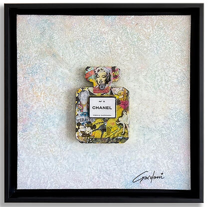 3D Art, 3d chanel bottle, collage paper, fiberglass bottle, art on canvas, hand painted art, resin coat, marilyn monroe, chanel, wall art, wall sculpture, artwork framed